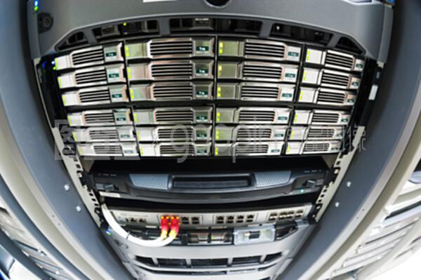 网络服务器与云计算装备技术服务 现代信息技术的基石与未来